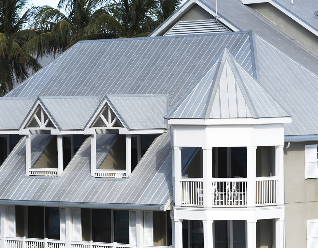 Fort Myers' Standing Seam Metal Roof Installation Team